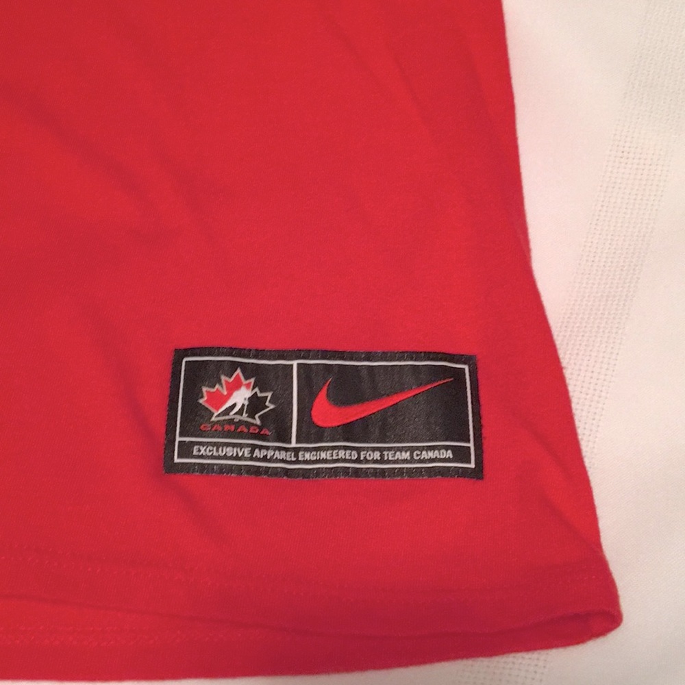 Team Canada raglan tee | Nike - Picture 3 of 6